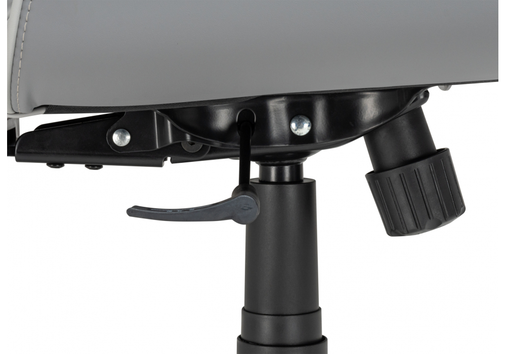 Офисное кресло Woodville Leo