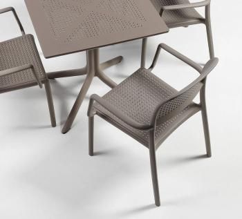 Стол пластиковый обеденный Nardi Clip 70