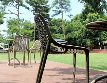 Стул пластиковый ReeHouse Air