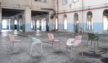 Стул пластиковый Scab Design Hug