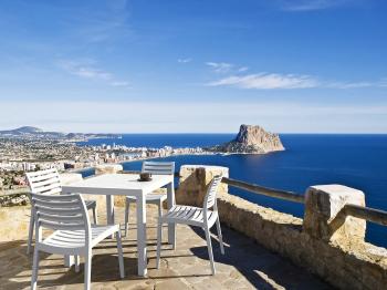 Стул пластиковый Siesta Contract Ares