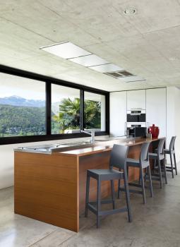 Стул пластиковый полубарный Siesta Maya Bar 65