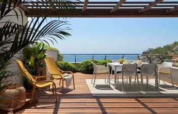 Кресло пластиковое ReeHouse Net Lounge