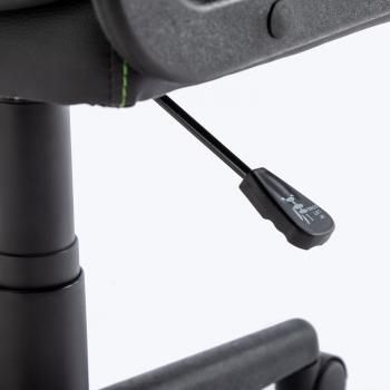 Кресло компьютерное BRABIX Stripe GM-202