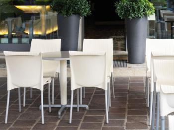 Стул пластиковый ReeHouse Regina