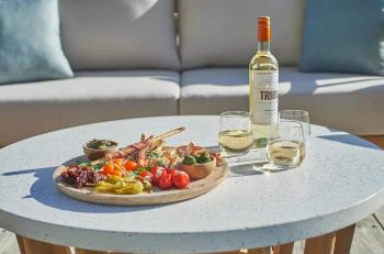 Комплект деревянной мебели ReeHouse Woodland