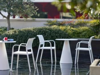 Кресло Pedrali Ara пластиковое