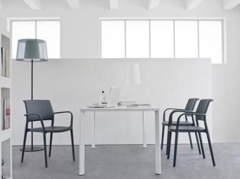 Кресло Pedrali Ara пластиковое