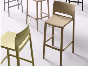 Стул пластиковый полубарный ReeHouse Bakhita