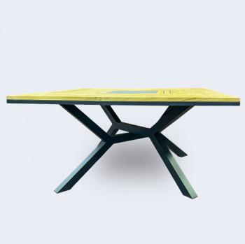 Стол обеденный Ideal Patio EGMONT из тика 140x140