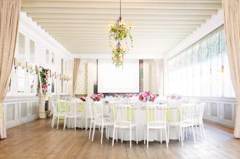 Стул пластиковый ReeHouse Opera