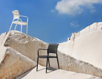 Кресло Pedrali Ara пластиковое