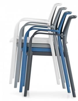 Кресло Pedrali Ara пластиковое