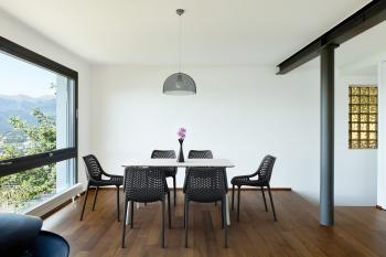 Стул пластиковый ReeHouse Air