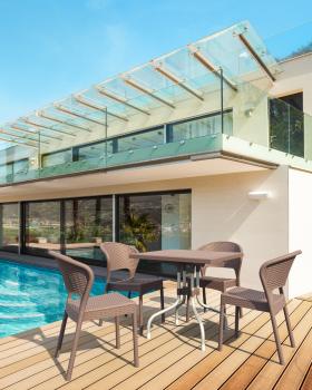 Стул пластиковый плетеный Siesta Contract Daytona