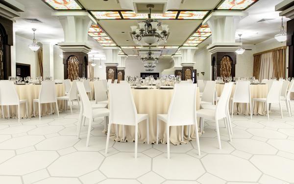 Стул пластиковый ReeHouse Siesta Contract Miranda