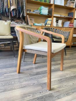 Кресло деревянное с подушками ReeHouse Pablito