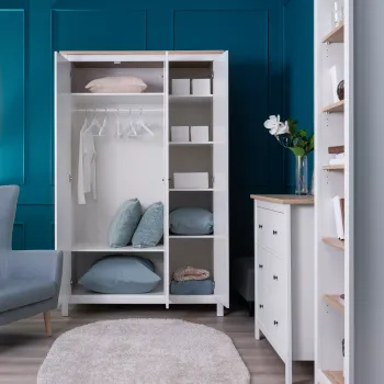 Шкаф 3 двери с зеркалом Гуд Лакк Сага