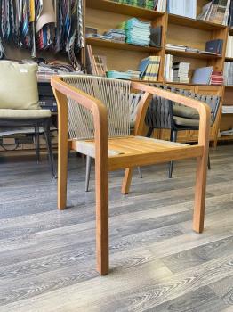 Кресло деревянное с подушками ReeHouse Pablito