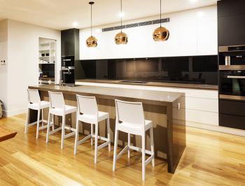 Стул пластиковый полубарный Siesta Maya Bar 65