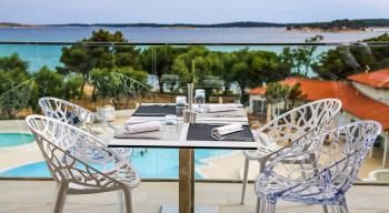 Кресло прозрачное ReeHouse Crystal