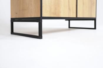 Шкаф-витрина Виртон-21