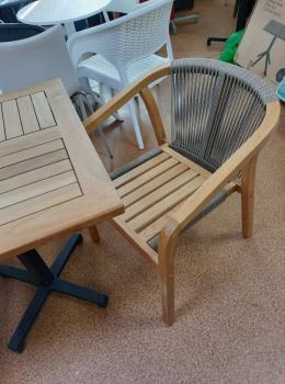 Кресло деревянное с подушками ReeHouse Pablito