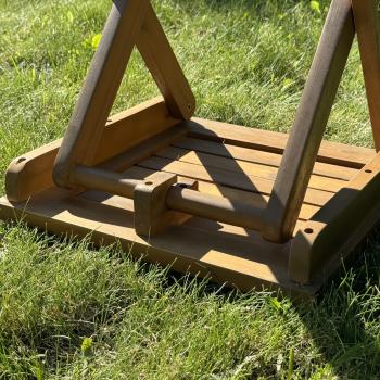 Столик ROYAL FAMILY LUCIO для шезлонга из акации (teaklook)