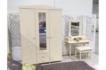 Шкаф трехстворчатый с зеркалом Compass АС-27 Плюс