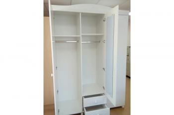 Шкаф трехстворчатый с зеркалом Compass АС-27