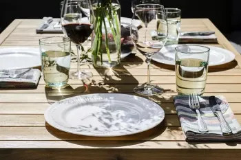 Кофейный стол из акации Joygarden BOOKA натуральный тик