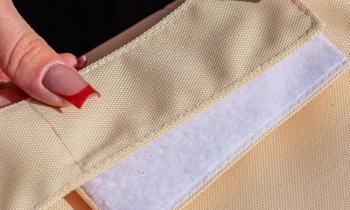 Пластиковый шезлонг ROYAL FAMILY MARK (с матрасом)