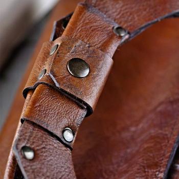 Дровница кожаная CONCRETIKA с подставкой