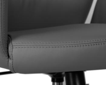 Офисное кресло для руководителей Dobrin Colton