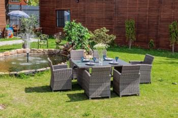 Обеденный комплект ROYAL FAMILY Fiona из искусственного ротанга