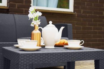 Стол B:rattan Arizona