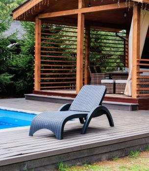 Пластиковый шезлонг ROYAL FAMILY MARK